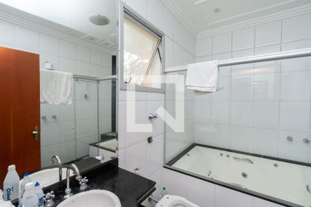 Banheiro de casa à venda com 3 quartos, 405m² em Jardim Riacho das Pedras, Contagem