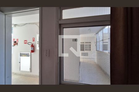 Sala vista de apartamento para alugar com 1 quarto, 55m² em Canto do Forte, Praia Grande