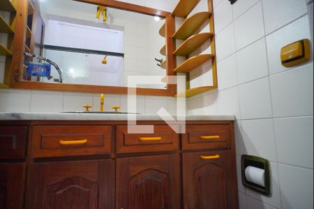 Casa à venda com 272m², 3 quartos e 3 vagasBanheiro suíte 1