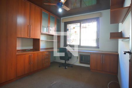 Casa à venda com 272m², 3 quartos e 3 vagasQuarto Suíte 1