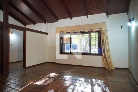 Sala de casa para alugar com 3 quartos, 272m² em Boa Vista, Porto Alegre