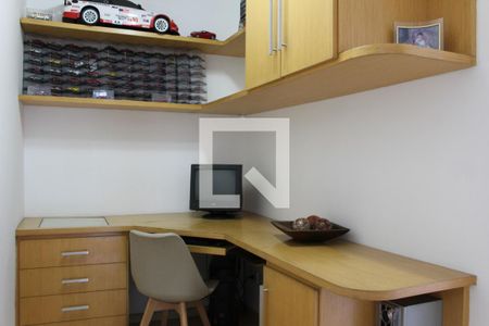 Casa à venda com 130m², 3 quartos e 2 vagasEscritório