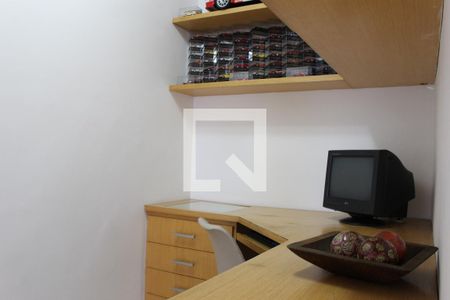 Casa à venda com 130m², 3 quartos e 2 vagasEscritório