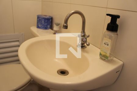 Casa à venda com 130m², 3 quartos e 2 vagasLavabo