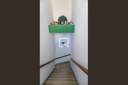 Casa à venda com 160m², 4 quartos e sem vagaEscada