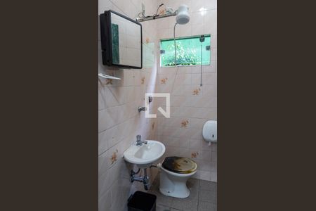 Casa à venda com 160m², 4 quartos e sem vagaBanheiro