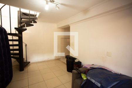 Casa à venda com 240m², 5 quartos e 3 vagas Casa à venda com 240m², 5 quartos e 3 vagasCasa 2 - Quarto 1