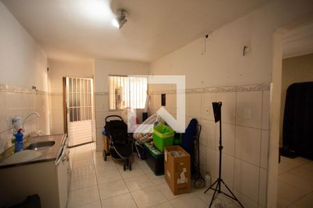 Casa à venda com 240m², 5 quartos e 3 vagas Casa à venda com 240m², 5 quartos e 3 vagasCasa 2 - Sala