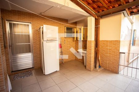 Casa à venda com 240m², 5 quartos e 3 vagas Casa à venda com 240m², 5 quartos e 3 vagasÁrea de Serviço