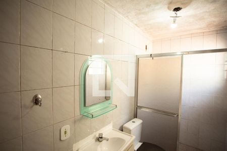 Casa à venda com 240m², 5 quartos e 3 vagas Casa à venda com 240m², 5 quartos e 3 vagasCasa 2 - Banheiro da Suíte