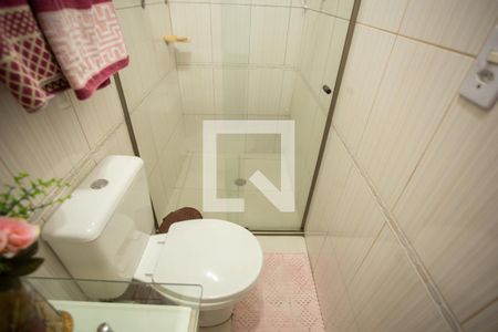 Casa à venda com 240m², 5 quartos e 3 vagas Casa à venda com 240m², 5 quartos e 3 vagasBanheiro da Suíte