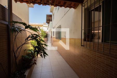 Casa à venda com 240m², 5 quartos e 3 vagas Casa à venda com 240m², 5 quartos e 3 vagasÁrea Gourmet
