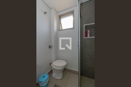 Banheiro de apartamento à venda com 1 quarto, 38m² em Bosque, Campinas