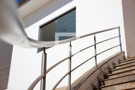 Casa para alugar com 417m², 3 quartos e 3 vagasEntrada