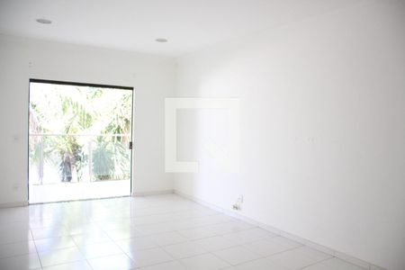 Casa para alugar com 417m², 3 quartos e 3 vagasSuíte 2