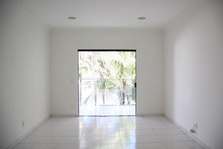 Casa para alugar com 417m², 3 quartos e 3 vagasSuíte 2