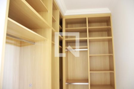 Casa para alugar com 417m², 3 quartos e 3 vagasCloset da suíte 2