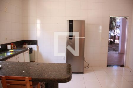 Casa para alugar com 417m², 3 quartos e 3 vagasCozinha