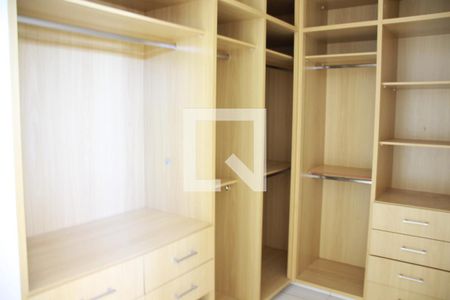 Casa para alugar com 417m², 3 quartos e 3 vagasCloset da suíte 2