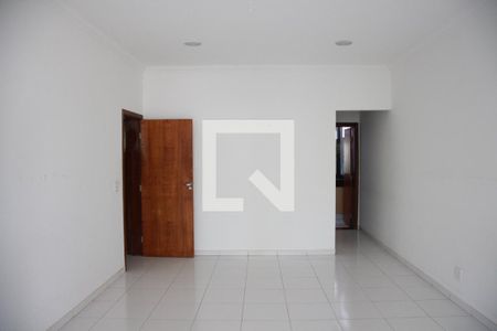 Casa para alugar com 417m², 3 quartos e 3 vagasSuíte 2