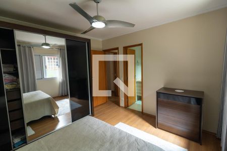 Casa à venda com 189m², 3 quartos e 4 vagasQuarto 2