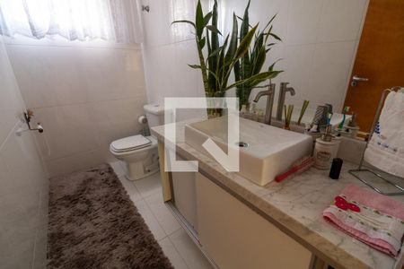 Casa à venda com 189m², 3 quartos e 4 vagasBanheiro
