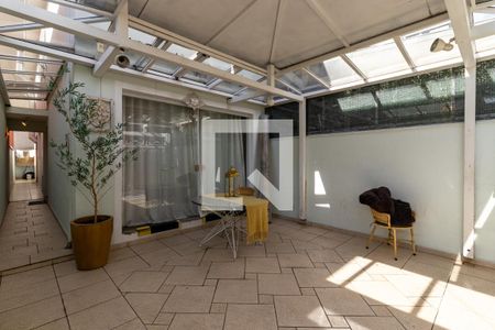 Casa à venda com 100m², 3 quartos e 2 vagasGaragem