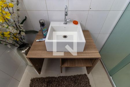 Casa à venda com 100m², 3 quartos e 2 vagasBanheiro