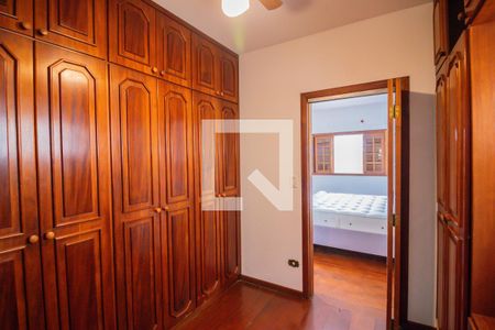 Casa à venda com 450m², 5 quartos e 4 vagas Casa à venda com 450m², 5 quartos e 4 vagasQuarto 3 - Suite Master