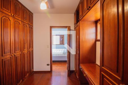 Casa à venda com 450m², 5 quartos e 4 vagas Casa à venda com 450m², 5 quartos e 4 vagasQuarto 3 - Suite Master