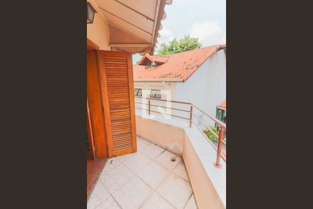 Casa à venda com 450m², 5 quartos e 4 vagas Casa à venda com 450m², 5 quartos e 4 vagasVaranda Entre Suites