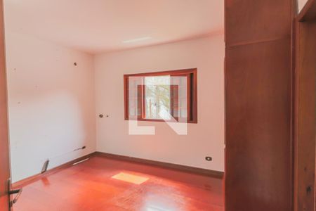 Casa à venda com 450m², 5 quartos e 4 vagas Casa à venda com 450m², 5 quartos e 4 vagasQuarto 4 - Suite