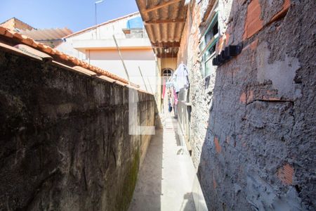 Casa à venda com 180m², 2 quartos e 1 vaga Casa à venda com 180m², 2 quartos e 1 vagaCorredor