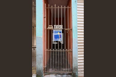 Casa para alugar com 60m², 1 quarto e sem vagaPlaquinha/Portão de entrada