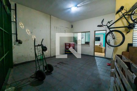 Casa à venda com 95m², 2 quartos e 2 vagasGaragem