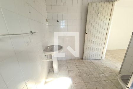Casa para alugar com 90m², 2 quartos e 2 vagasBanheiro da Suíte