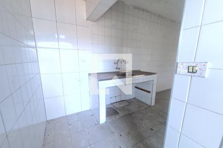 Casa para alugar com 90m², 2 quartos e 2 vagasCozinha