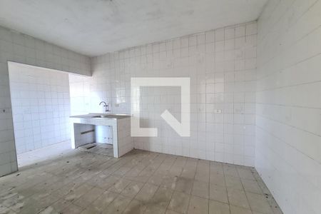 Casa para alugar com 90m², 2 quartos e 2 vagasCozinha