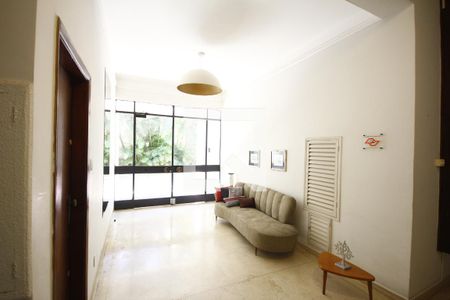 Apartamento à venda com 65m², 1 quarto e 1 vagaHall de Entrada