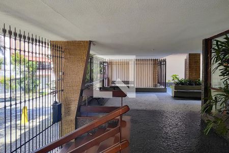 Apartamento à venda com 65m², 2 quartos e 1 vaga Apartamento à venda com 65m², 2 quartos e 1 vagaHall social