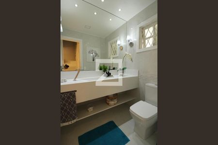 Lavabo de casa de condomínio à venda com 3 quartos, 240m² em Anil, Rio de Janeiro