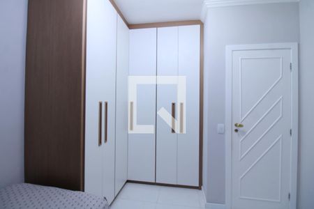 Casa de condomínio à venda com 240m², 3 quartos e 2 vagasQuarto 2