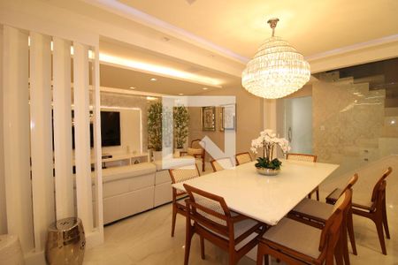 Sala de casa de condomínio à venda com 3 quartos, 240m² em Anil, Rio de Janeiro