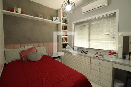 Casa de condomínio à venda com 240m², 3 quartos e 2 vagasQuarto 1