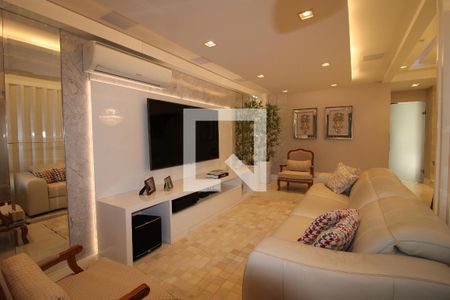 Sala de casa de condomínio à venda com 3 quartos, 240m² em Anil, Rio de Janeiro