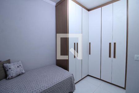 Casa de condomínio à venda com 240m², 3 quartos e 2 vagasQuarto 2