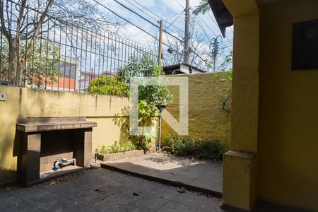Casa à venda com 110m², 3 quartos e 2 vagas Casa à venda com 110m², 3 quartos e 2 vagasQuintal da Frente