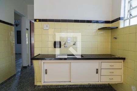 Casa à venda com 110m², 3 quartos e 2 vagas Casa à venda com 110m², 3 quartos e 2 vagasCozinha - Pia