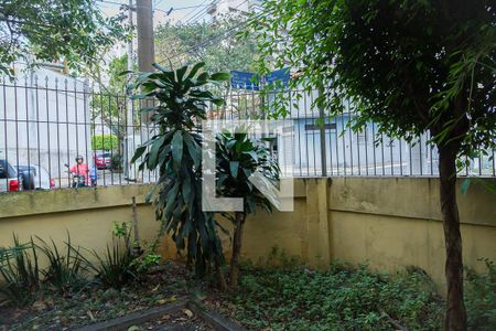 Casa à venda com 110m², 3 quartos e 2 vagas Casa à venda com 110m², 3 quartos e 2 vagasQuintal da Frente - Jardim