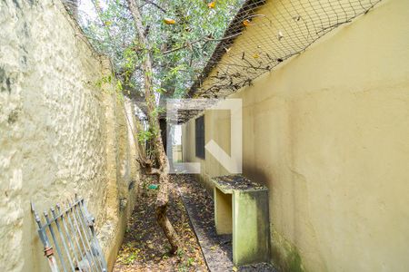 Casa à venda com 110m², 3 quartos e 2 vagas Casa à venda com 110m², 3 quartos e 2 vagasQuintal - Corredor